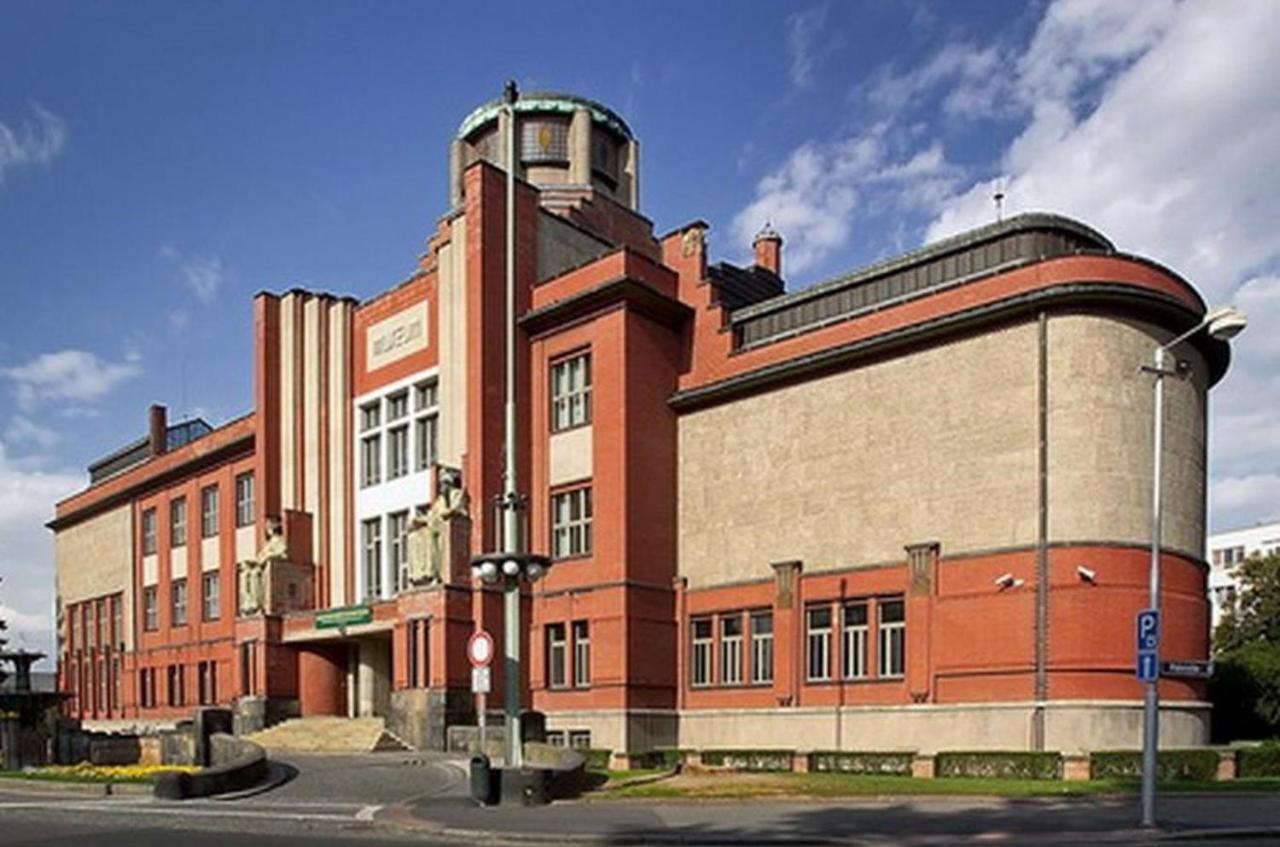 Hradec Králové Studio Voluntario מראה חיצוני תמונה